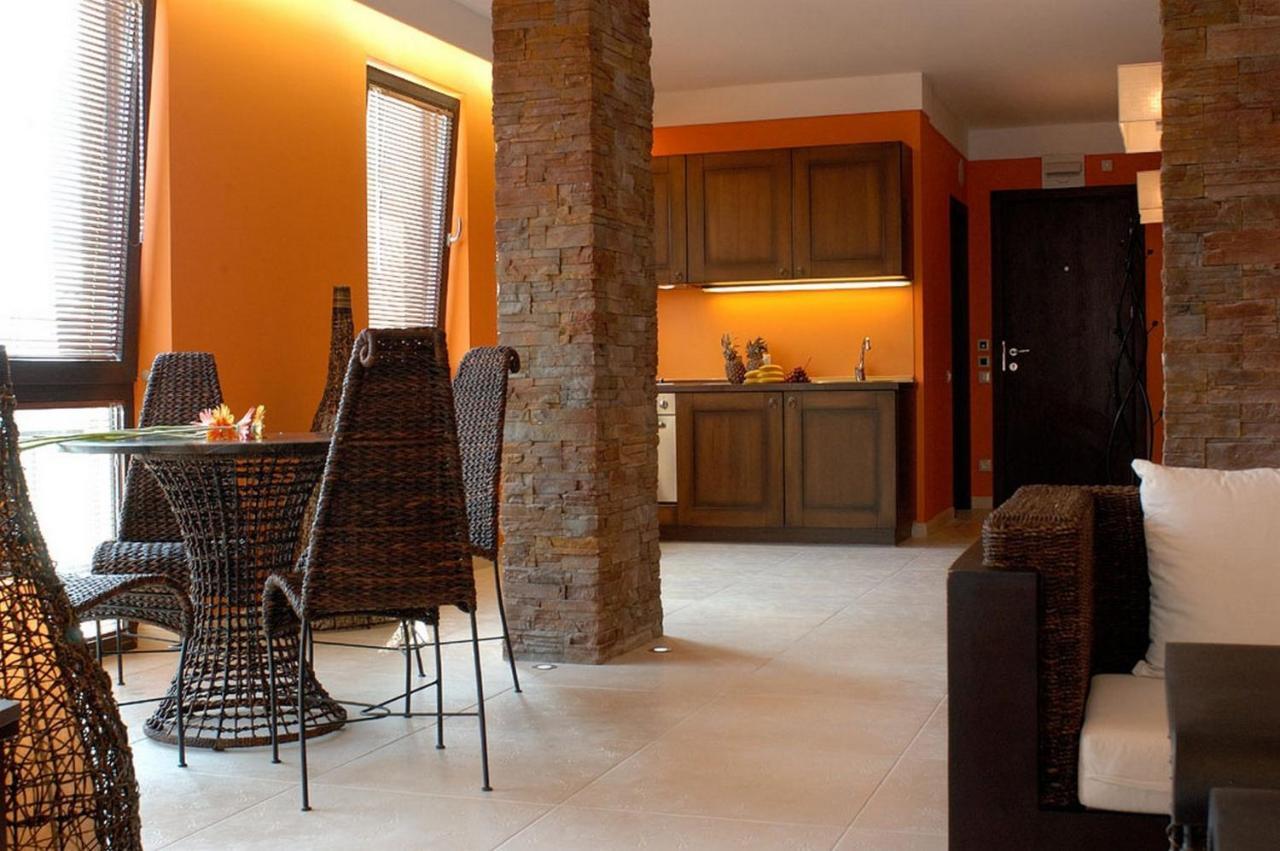 Apartments Oasis Vip Club Slantchev Briag Extérieur photo